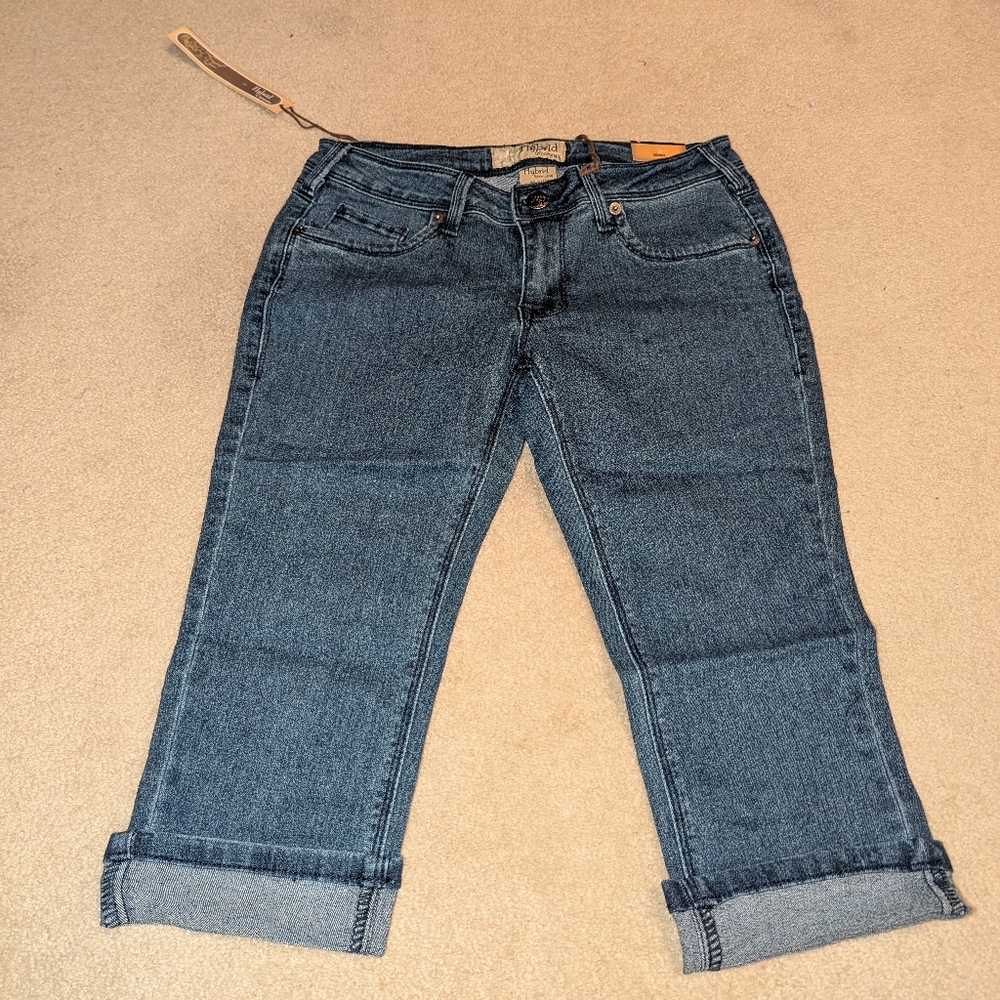 Nwt Hybrid Shorts/Capris